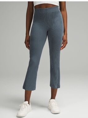 Lululemon Ribbed Softstreme Zip-Leg High-Rise Cropped Pant 25" Size 4